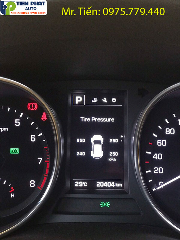 Lắp đặt cảm biến áp suất lốp tích hợp màn hình Taplo xe Hyundai Santafe tại TPHCM