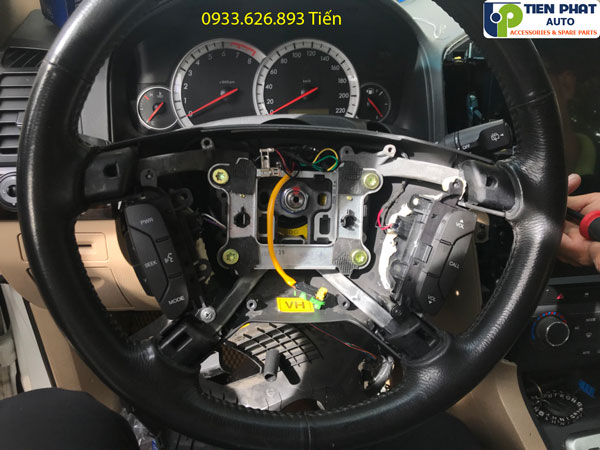 Độ nút điều khiển âm thanh trên vô lăng cho xe Chevrolet Captiva 2007-2010
