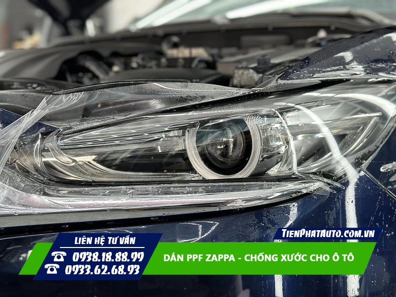Hình ảnh dán PPF Zappa phần đèn chiếu sáng của xe
