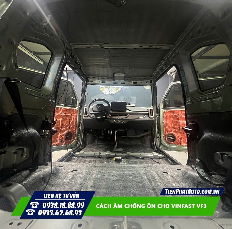 Hình ảnh thi công dán cách âm và tiêu âm cho xe Vinfast VF3