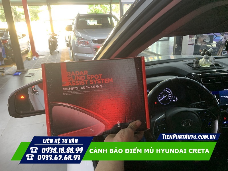 Lắp cảnh báo điểm mù cho Hyundai Creta hỗ trợ lái xe an toàn hơn