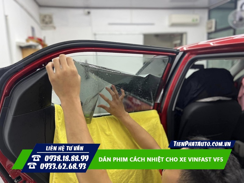 Dán phim cách nhiệt cho xe VF5 mang lại nhiều sự tiện lợi