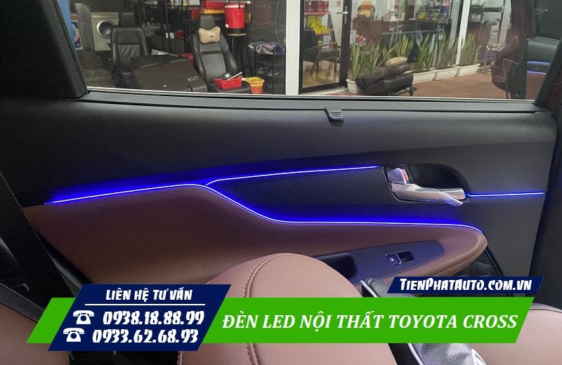 LED nội thất Toyota Cross có 64 màu có thể tùy chỉnh thay đổi theo sở thích