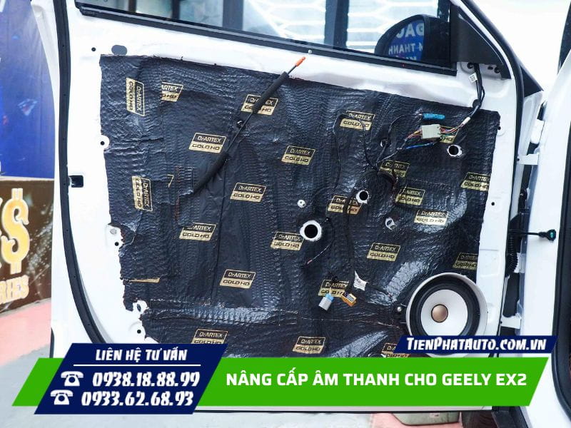 Thi công loa cửa trước cho Geely EX2 Thi công loa cửa trước cho Geely EX2