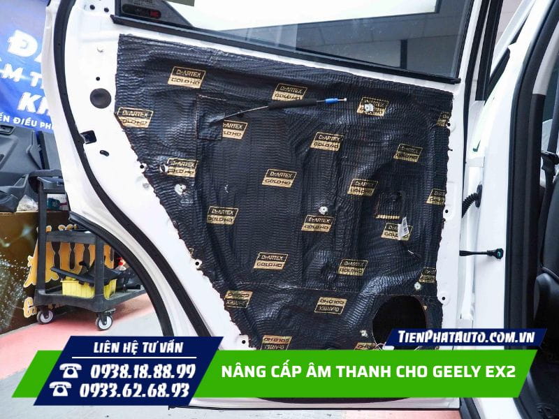 Cách âm cửa sau Geely EX2 Cách âm cửa sau Geely EX2