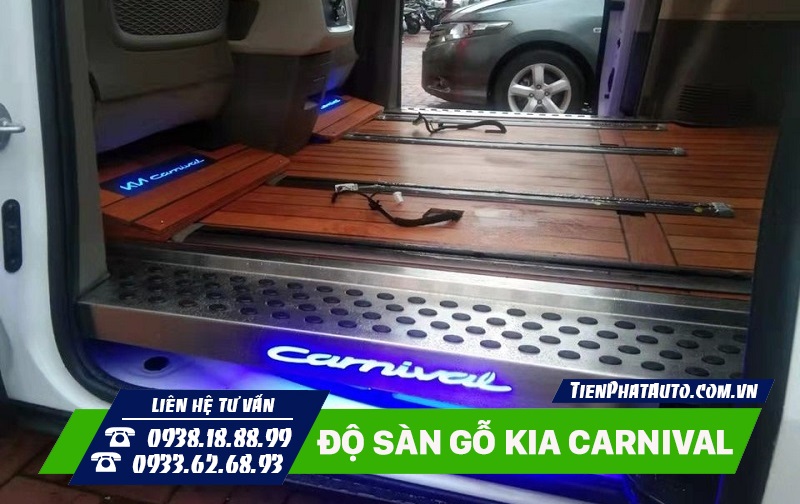Độ sàn gỗ Kia Carnival giúp không gian nội thất xe sang trọng và đẳng cấp hơn