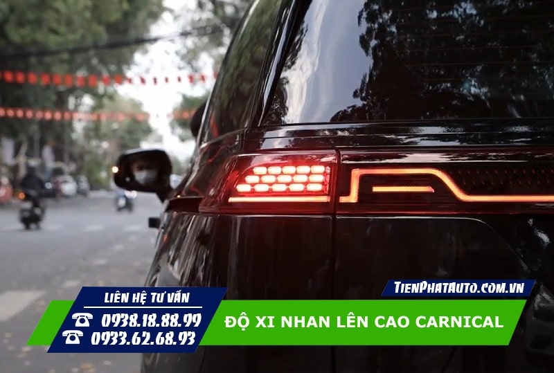 Độ đèn xi nhan lên cao cho xe Kia Carniavl giúp vận hành an toàn hơn