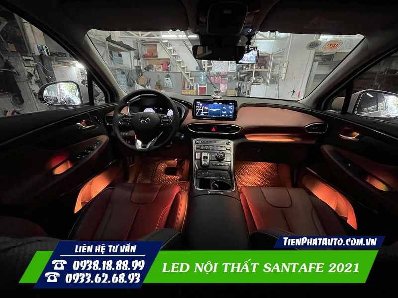 LED nội thất Santafe 2021 được tích hợp hiệu ứng chuyển động theo tiếng nhạc