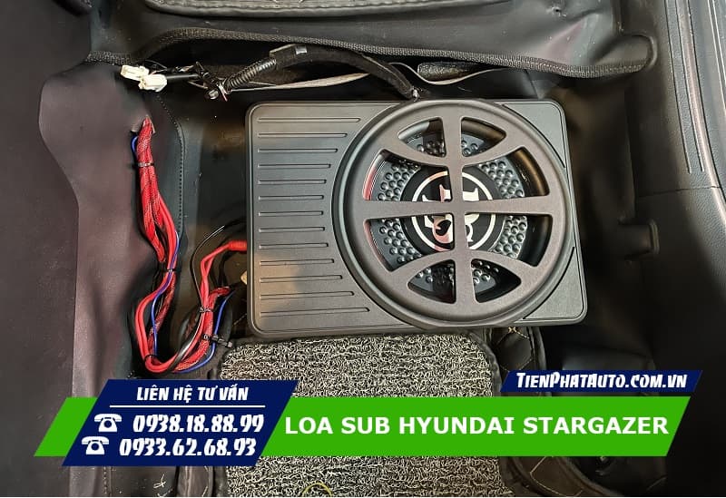 Độ loa Sub cho Hyundai Stargazer là phụ kiện mà bạn không thể bỏ qua