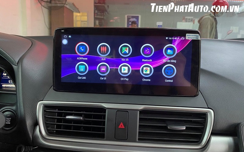 Màn hình Android Winca S300+ lắp đặt trên xe Mazda 3