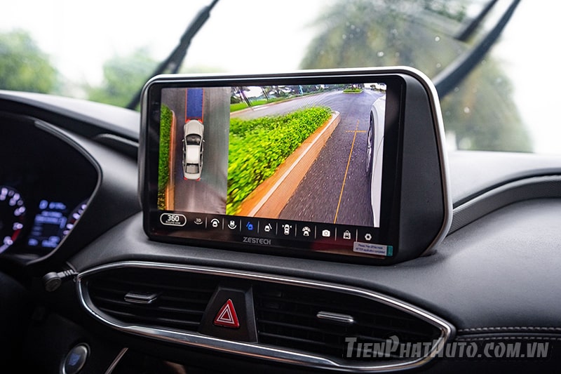 Camera 360 độ hiển thị toàn cảnh rõ nét, hỗ trợ lái xe an toàn