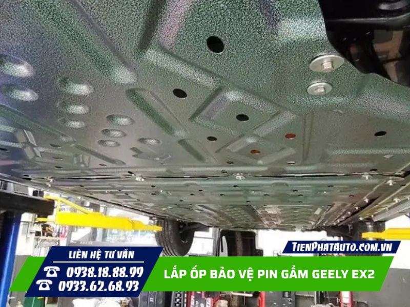 lắp ốp bảo vệ pin gầm geely ex2 giúp hạn chế sỏi đá bắn vào pin lắp ốp bảo vệ pin gầm geely ex2 giúp hạn chế sỏi đá bắn vào pin