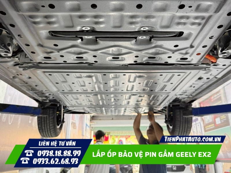 lắp ốp bảo vệ pin gầm geely ex2 lắp ốp bảo vệ pin gầm geely ex2