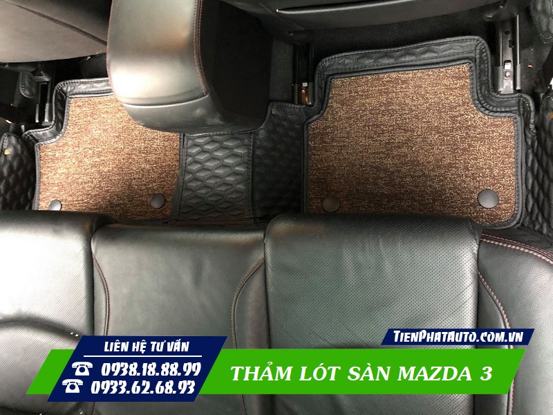 Hình ảnh thảm lót sàn cho xe Mazda 3 ở hàng ghế phía sau xe
