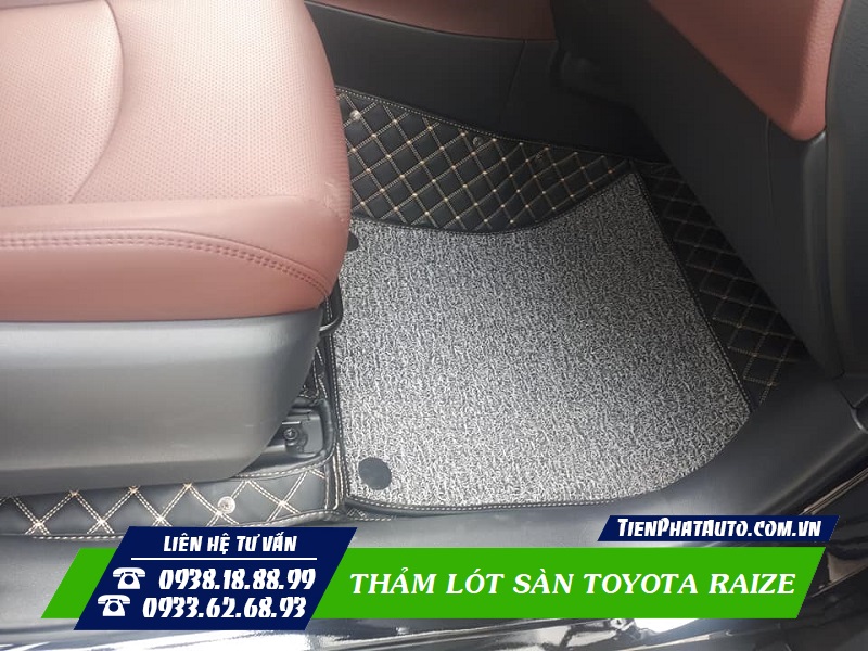 Hình ảnh thảm lót sàn Toyota Raize bên ghế phụ