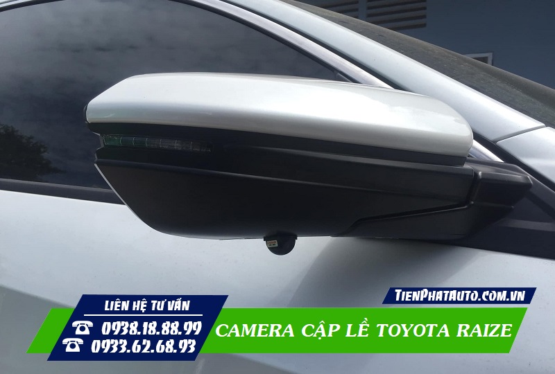 Camera lề Toyota Raize được lắp đặt bên dưới gương chiếu hậu
