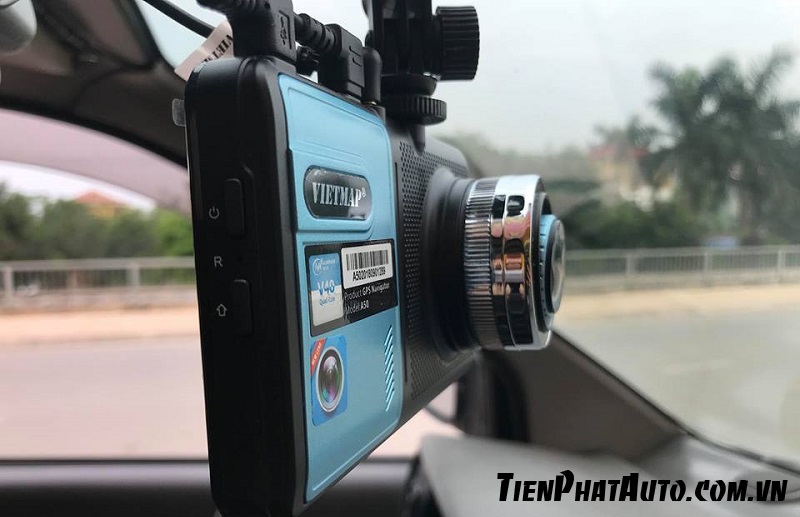 Lắp camera hành trình cho xe Toyota Raize